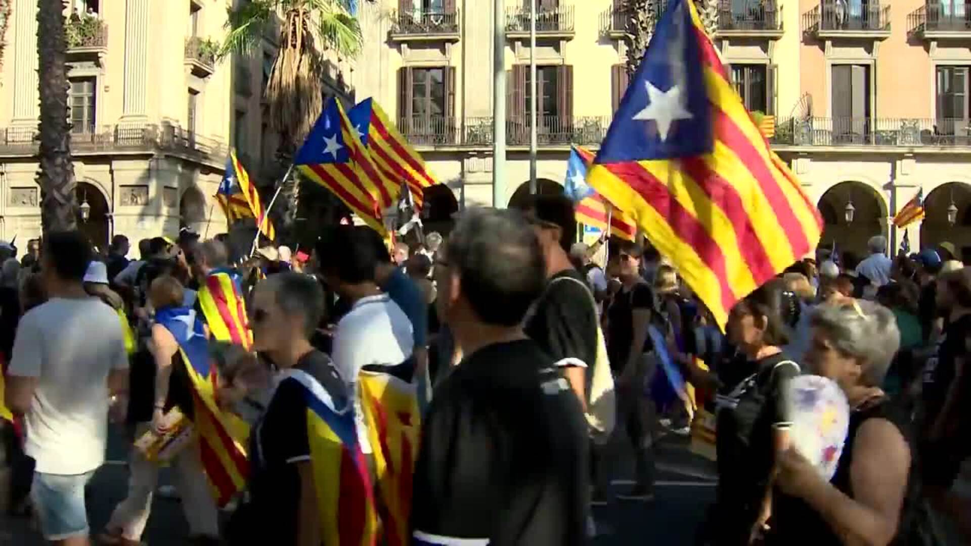 Multitudinaria manifestación independentista en Barcelona