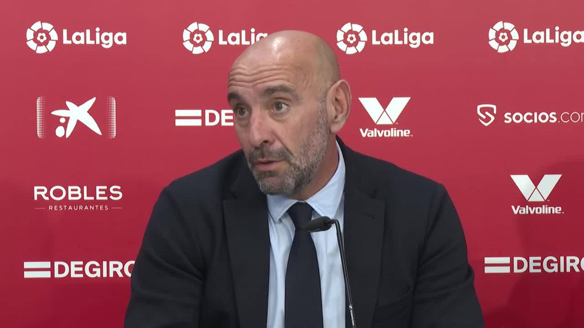 Monchi:"Si alguien piensa que porque tengo el ego grande no voy a bajar al césped, pierde el tiempo"