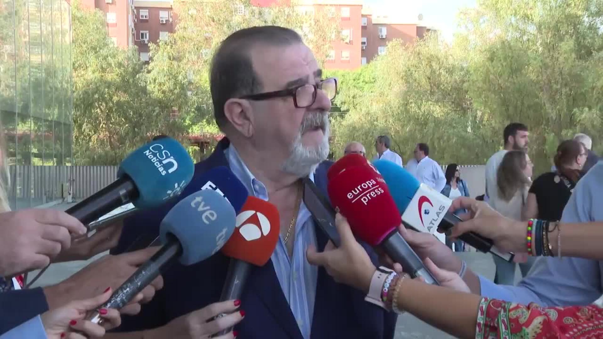 Rodríguez de la Borbolla: “Alfonso Guerra debería haber estado aquí, es de justicia”