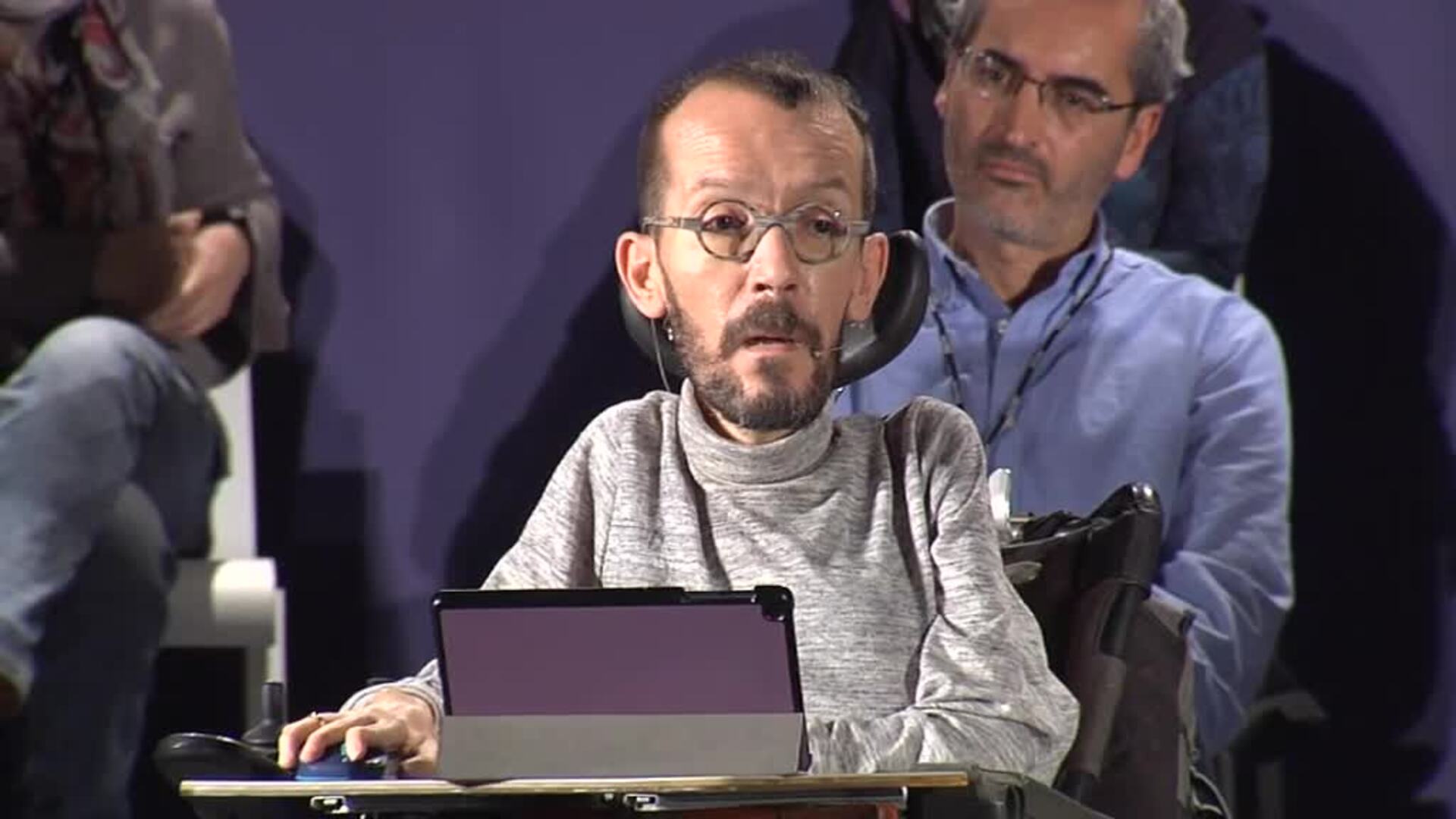 Echenique advierte al PSOE de que "no es el momento de frenar los avances sociales para buscar votos de derechas"