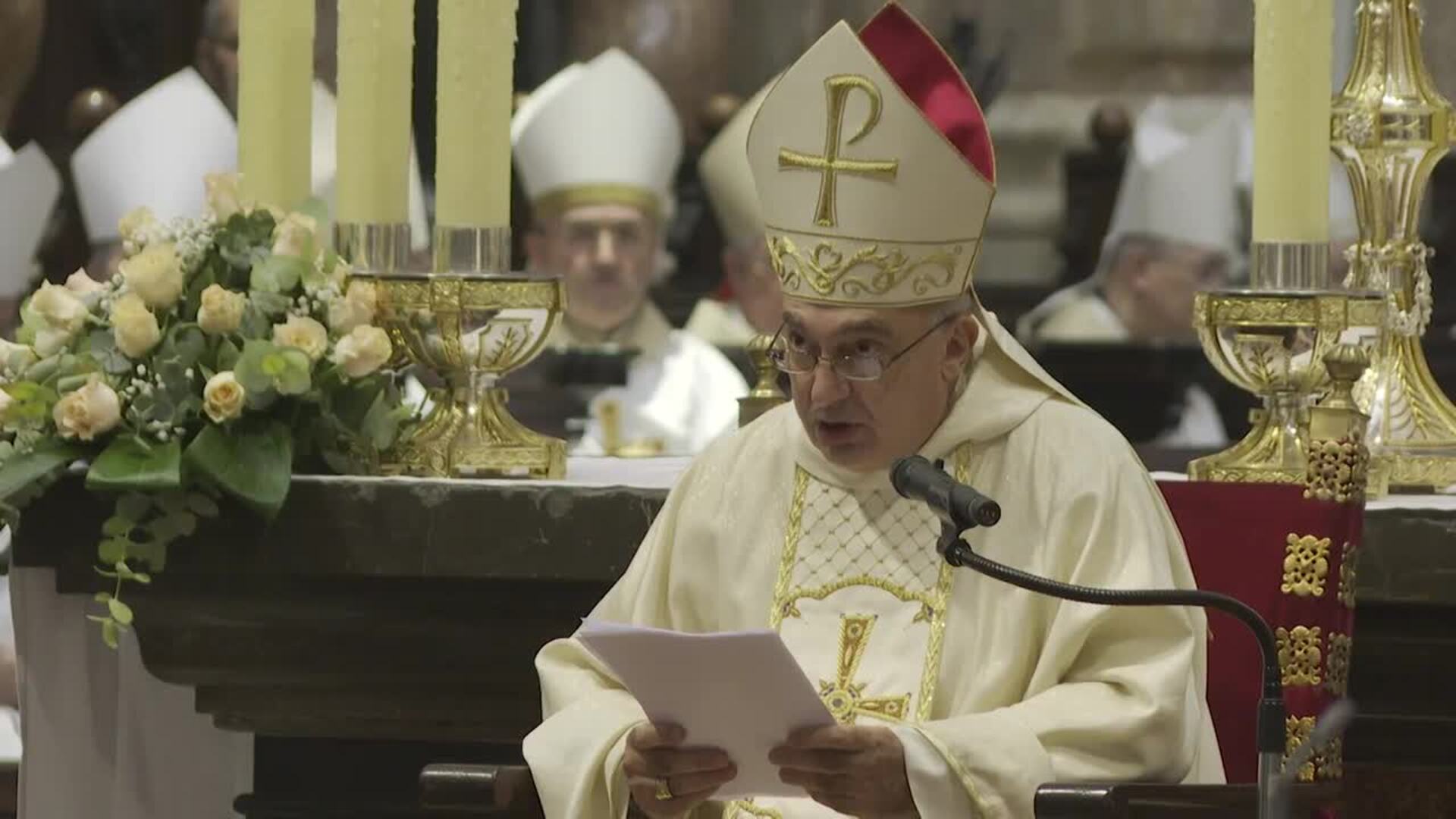 Enrique Benavent remarca que "la Iglesia aporta una reflexión de carácter moral"