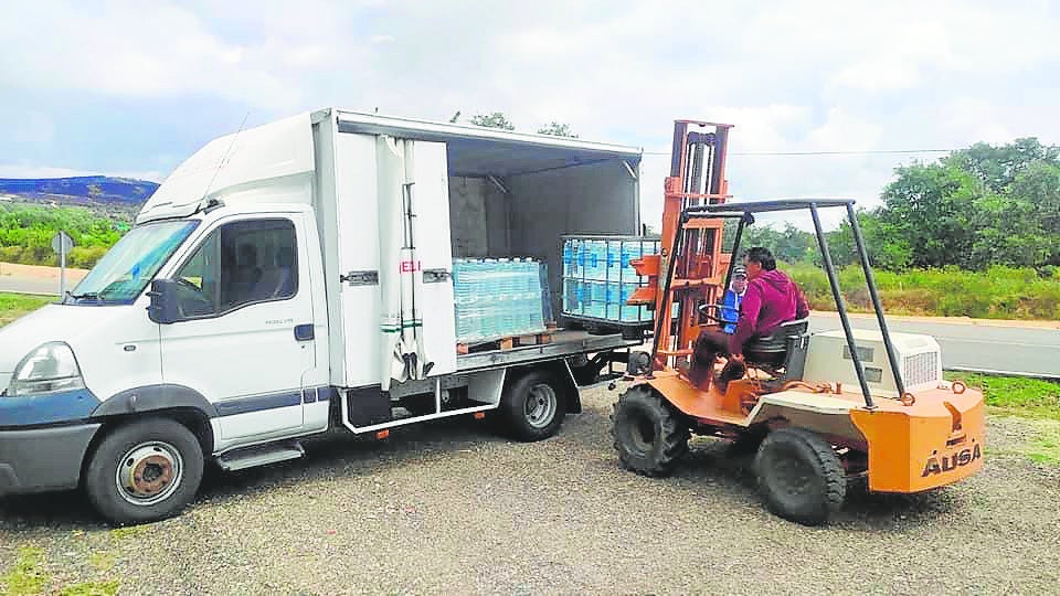 Reparto de agua por la Diputación de Zamora