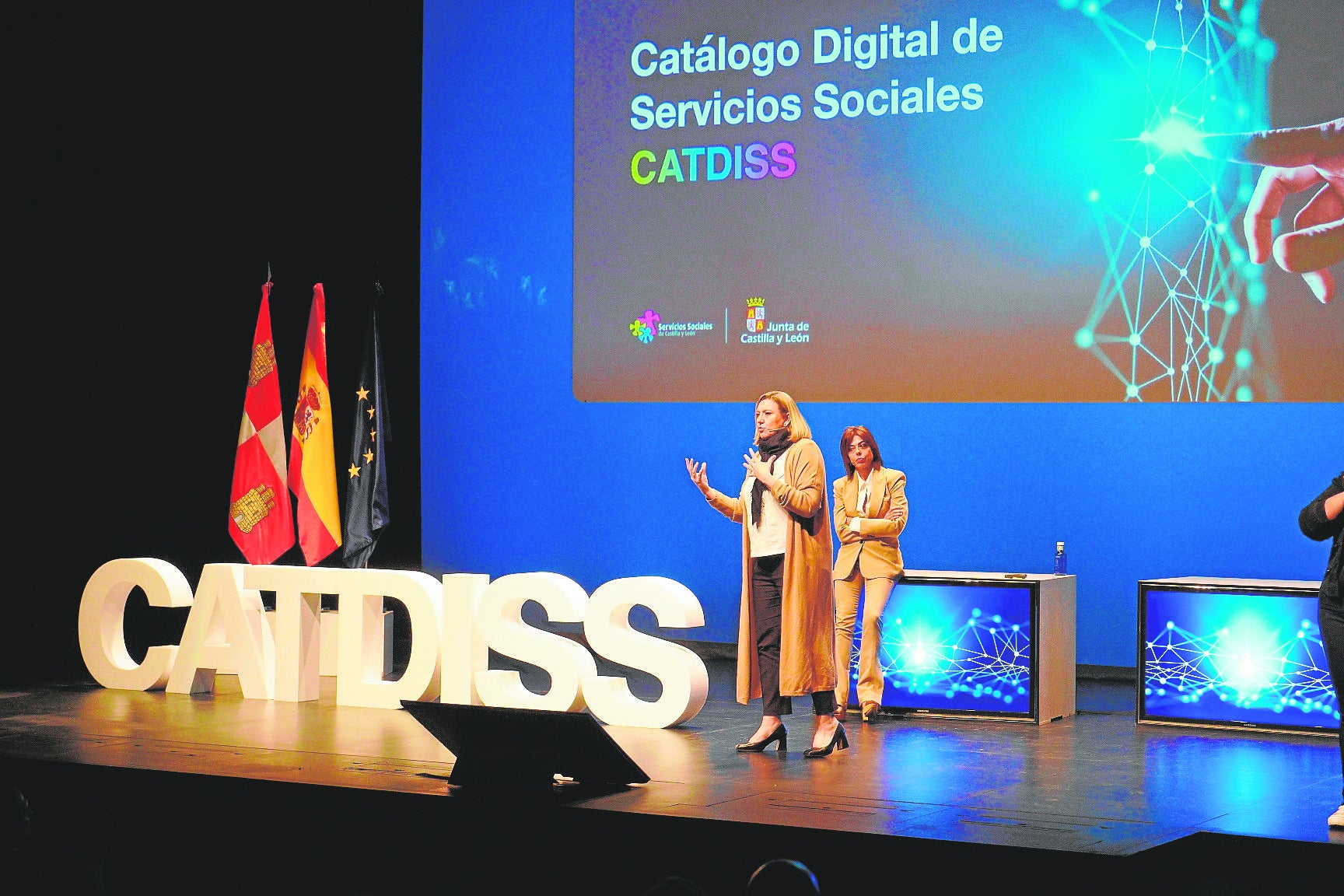 La consejera de Familia en la presentación del nuevo Catálogo Digital de Servicios Sociales de Castilla y León