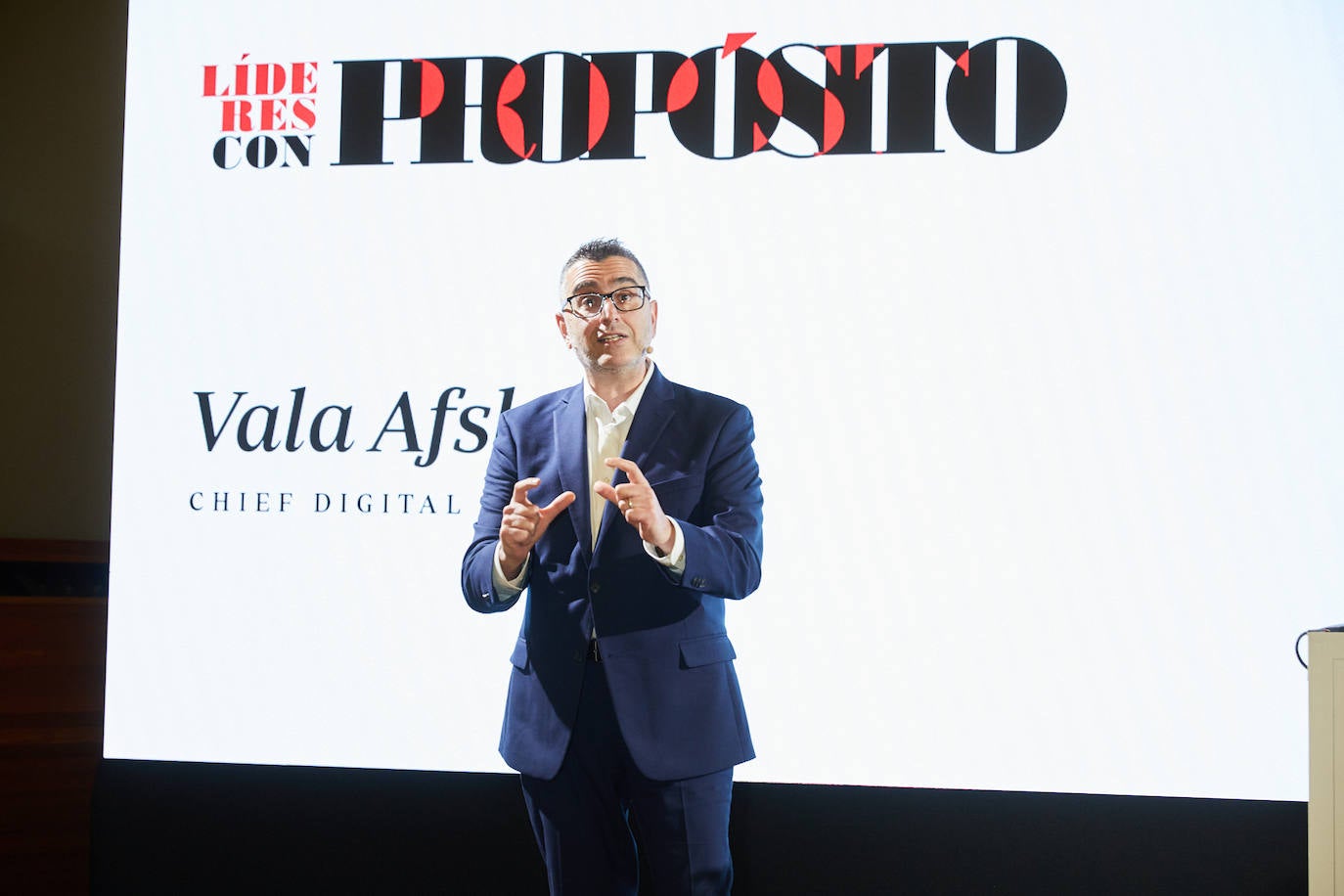 Vala Afshar durante su intervención