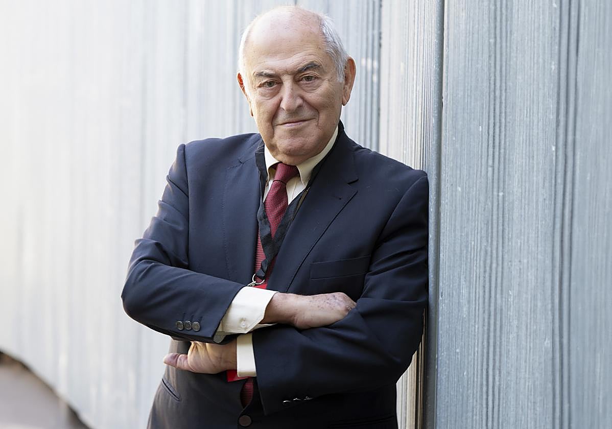 El catedrático José Antonio Marina, reflexionó en profundidad sobre el «sesgo de confirmación por el que todos nos dejamos llevar».