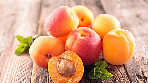 La naturaleza es sabia: por qué tienes que comer albaricoques, sandías y melón desde ya