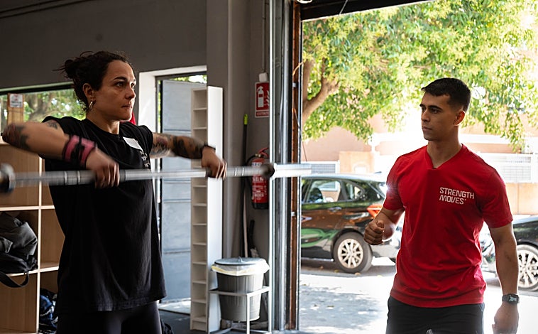 Imagen principal - Seminarios presenciales de Strength Moves y diferentes programas online que puedes encontrar en su página web