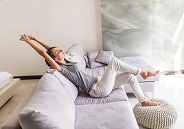 'Cocooning' o el peligro de disfrutar en exceso de quedarse en casa