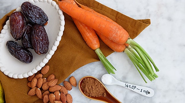 Ingredientes para los bocaditos de zanahoria y pistacho.