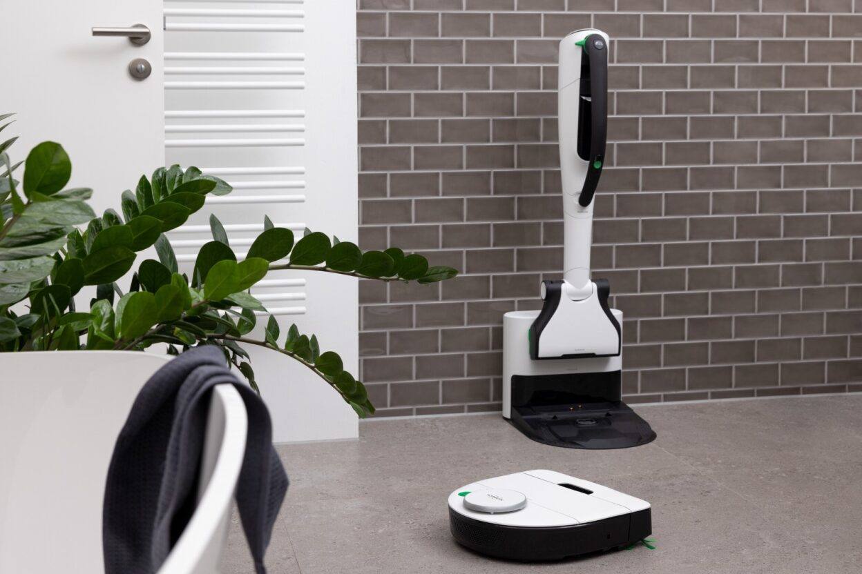 Robot Aspirador Kobold VR7 Premium. Para los padres más ocupados sin ser despreocupados: Este versátil aspirador te garantiza una limpieza eficiente y sin esfuerzo en todo momento. Con su potente motor y tres modos de aspiración, mantendrás tu hogar impecable con facilidad. Su tecnología inteligente y control desde la App MyKobold hacen que la limpieza sea aún más conveniente. Precio: 1390 euros