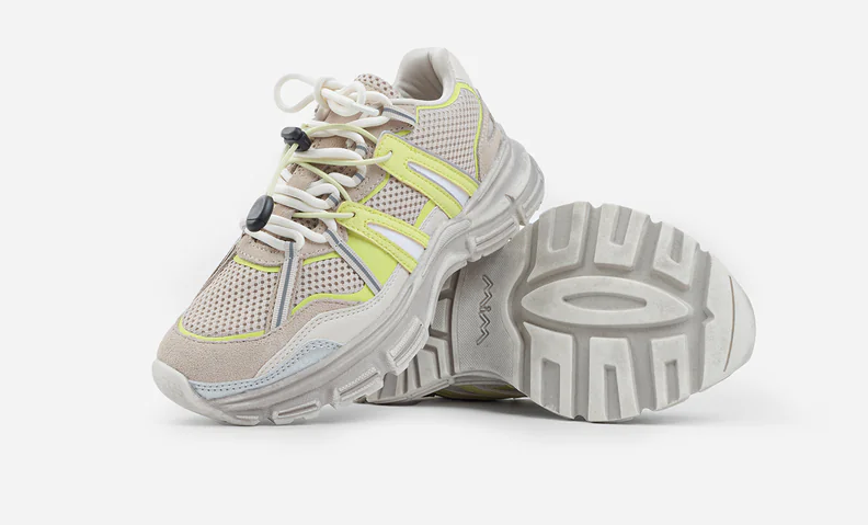 En Mim hay deportivas unisex como este modelo que encanta a hombres y a mujeres. 