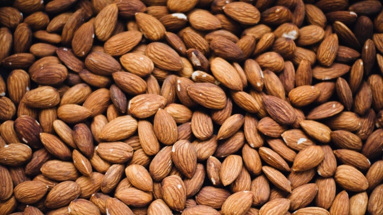 Almendras, fuentes de magnesio.