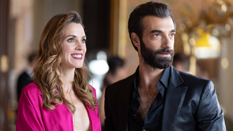 Los protagonistas de 'La pasión turca', es una de las escenas de la serie.
