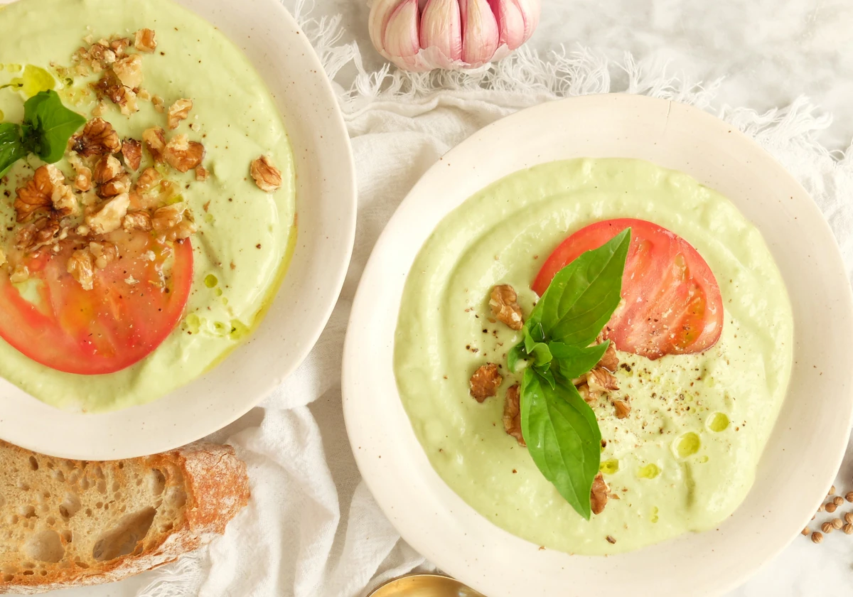 Salmorejo verde: la refrescante receta que cuida de tu piel