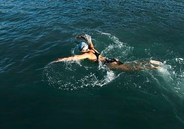 Deportes acuáticos: los inesperados beneficios de entrenar en el agua