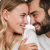 Qué son las parejas LAT: el nuevo modelo relacional que aumenta cada día en España