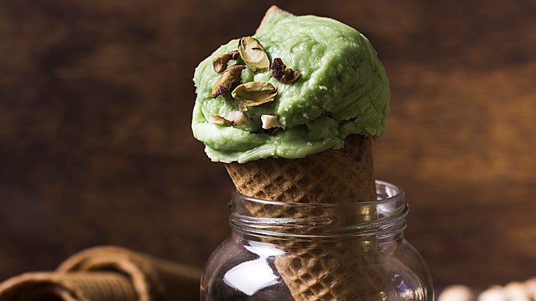 Sorvete cremoso de pistache.