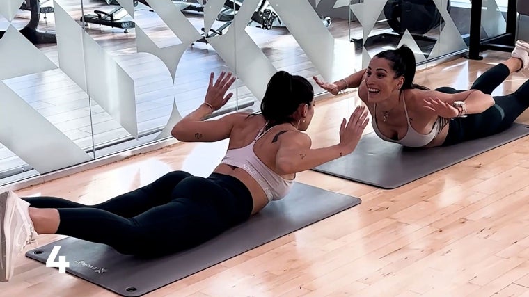 Cuatro ejercicios intensos y rápidos para activar el cuerpo antes de trabajar