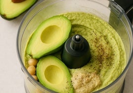 Tres recetas poco vistas de hummus que te solucionan un picoteo y la cena