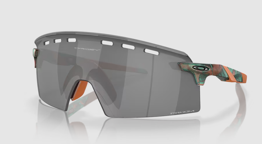 Los runners no pueden perderse esto... Diseñadas para atletas de alto rendimiento, las gafas de sol Oakley Encoder Strike Coalesce Collection están diseñadas para resistir las exigencias del entrenamiento y la competencia. Disponibles en Sunglass Hut por 128 euros (antes 256 euros).