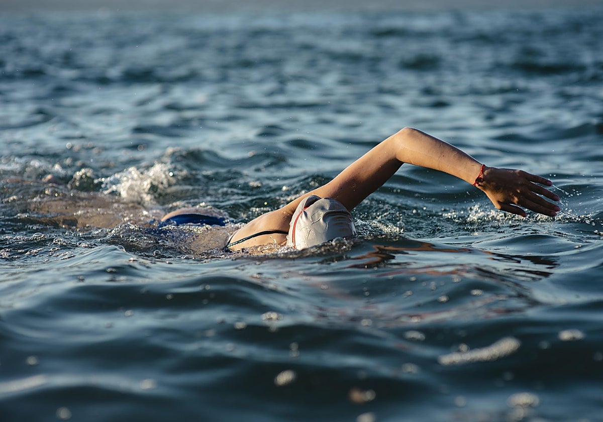 La natación es un deporte de bajo impacto.