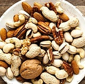 Una nutricionista advierte de la cantidad de frutos secos que debemos tomar