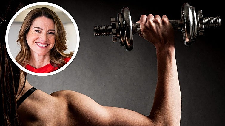 Isabel Belaustegui,  experta en metabolismo: «Lo más eficiente para quemar la grasa abdominal es el entrenamiento de fuerza, va a ser mucho mejor que se ponga a hacer jalones, sentadillas, peso muerto, dominadas...»»