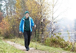 David Céspedes, doctor experto en longevidad, sobre los 10.000 pasos: «Si quieres mantenerte joven empieza por hacer sentadillas»