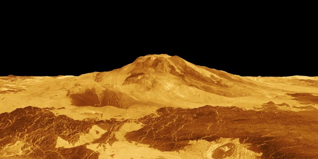 They find evidence that at least one volcano on Venus is active