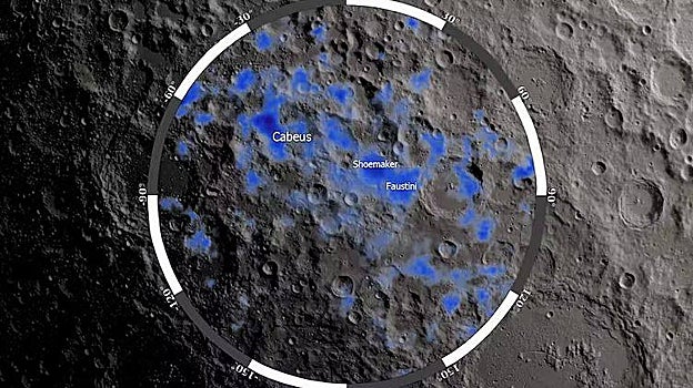 La región que rodea al cráter Cabeus en el polo sur lunar posee zonas con un contenido significativo de agua que fueron analizadas por el Lunar Reconnaissance Orbiter. No debe extrañarnos que sean objetivo de las futuras misiones Artemisa