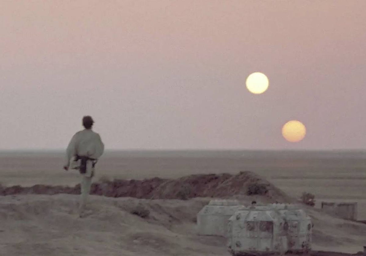Fotograma de Tatooine, el planeta con dos soles de Star Wars