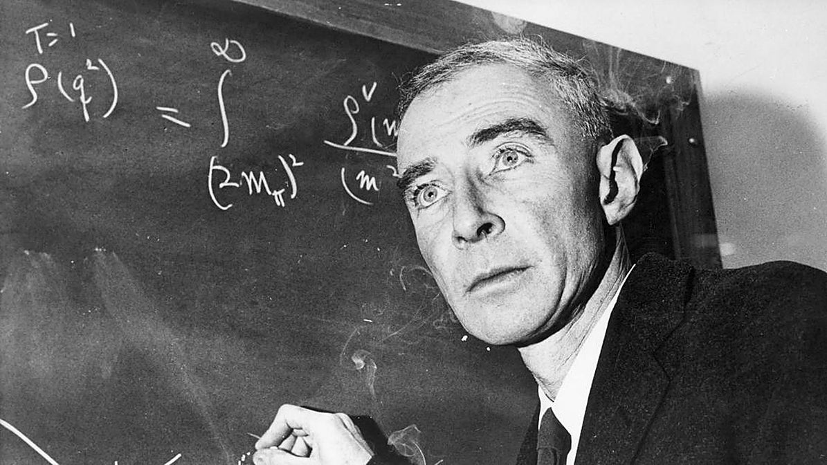 El físico Robert Oppenheimer