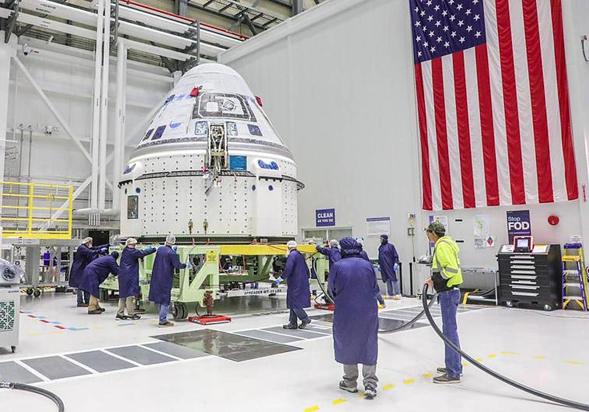 a nave espacial Boeing CST-100 Starliner, el 8 de febrero de 2023, en el Centro Espacial Kennedy