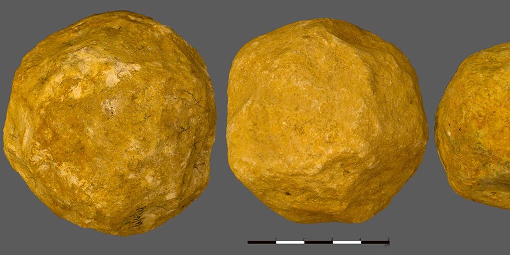 Il mistero delle palline risalenti a 1,4 milioni di anni fa: chi le ha realizzate e perché?