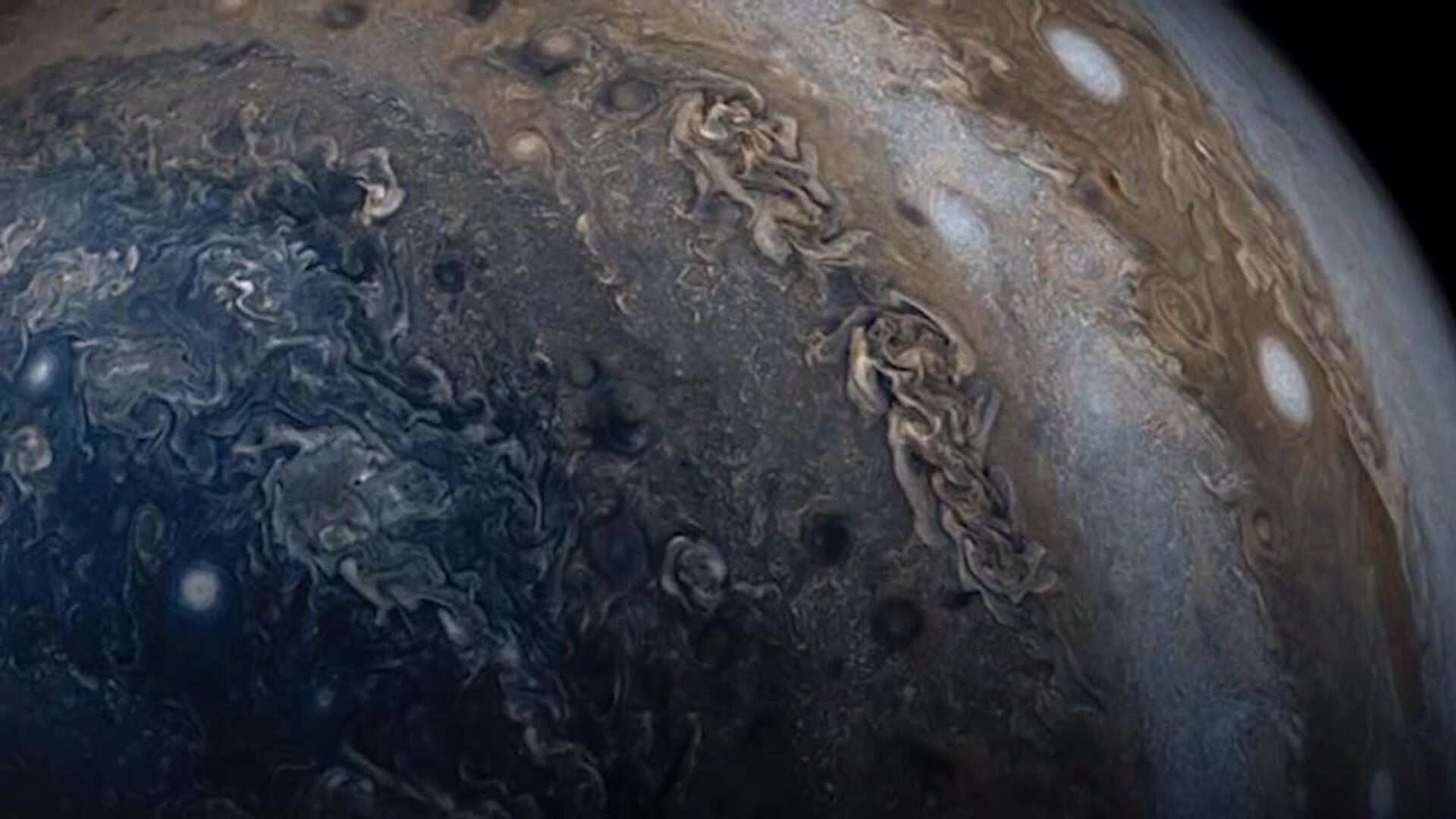 La nave Juno captura el &#039;rostro&#039; de Júpiter