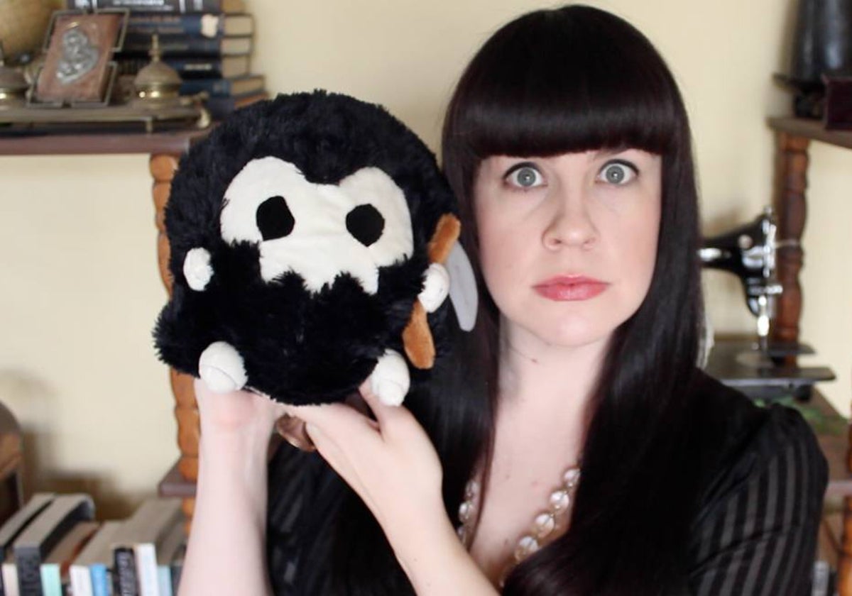 Caitlin Doughty, influencer y directora de funeraria: «Me llama la ...