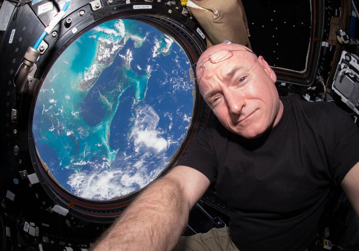 El astronauta Scott Kelly durante su estancia en la ISS