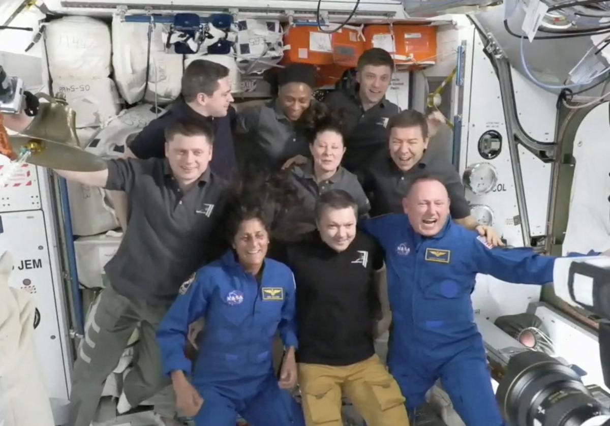Los astronautas, en la Estación Espacial Internacional