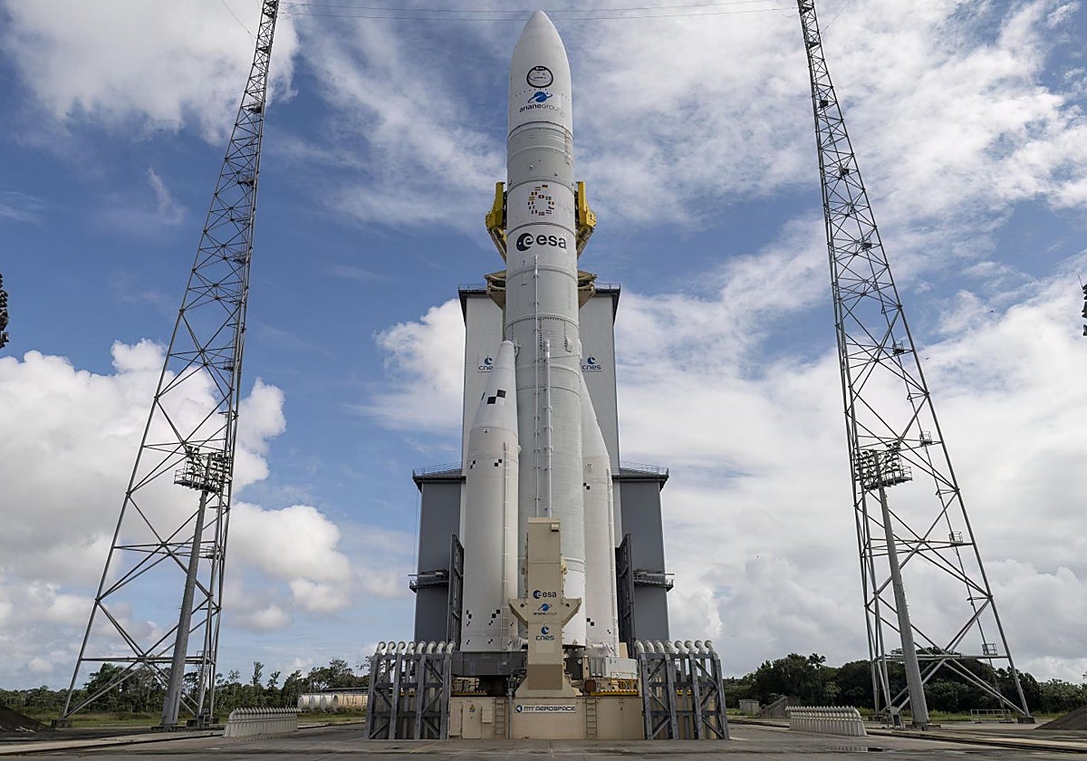 El cohete Ariane 6 completamente ensamblado