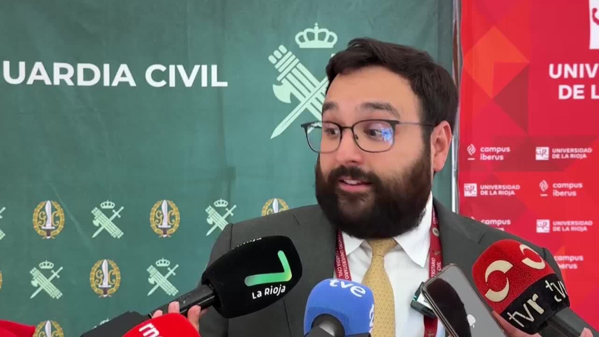 Experto asegura que la IA ayuda a la desinformación, contra la que no hay vacuna