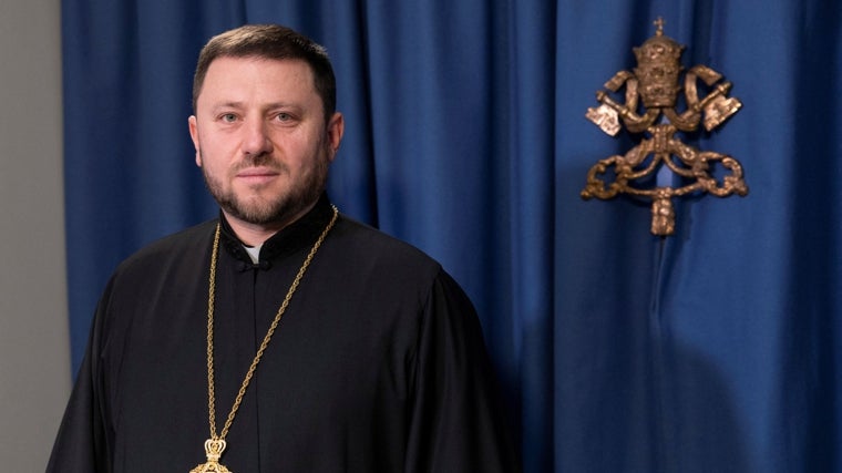El ucraniano Mykola Bychok, obispo greco católico en Melbourne, Australia, y el cardenal más joven