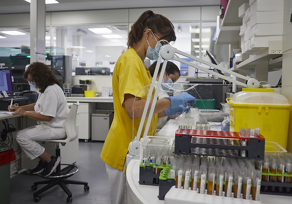 Investigadoras en un laboratorio