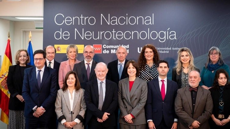 El acuerdo para crear el Centro Nacional de Neurotecnología se firma con discrepancias entre Viciana y Morant