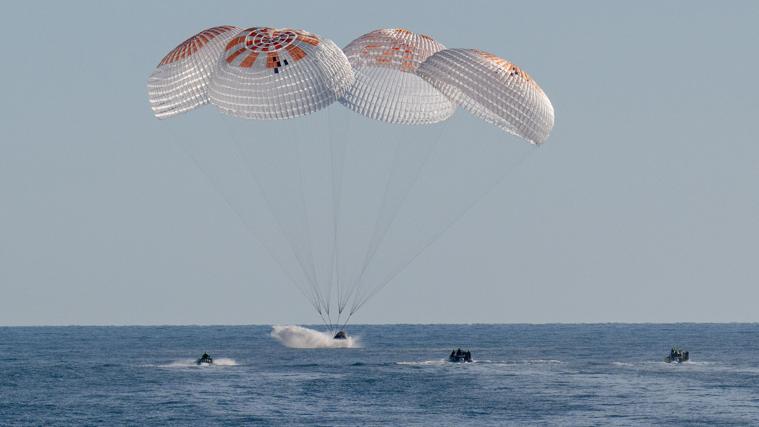 Fotogalería: El amerizaje de los astronautas atrapados, una crónica visual