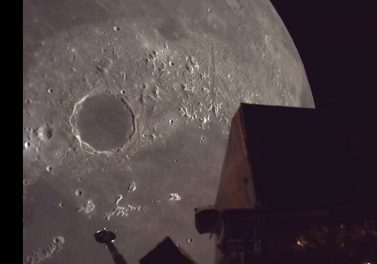 Imágenes de superficie lunar tomadas por la sonda Resilience días antes de su fallido alunizaje