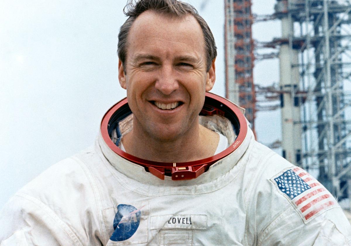 https://s2.abcstatics.com/abc/www/multimedia/ciencia/2025/08/08/jim-lovell-kdFF-U701393959165TlH-1200x840@diario_abc.jpg