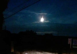Una gran bola de fuego ilumina los cielos japoneses: «Era tan brillante como la Luna»