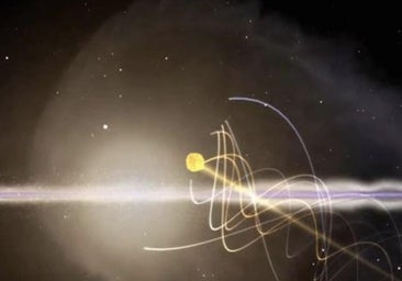 En la imagen, la trayectoria en espiral que sigue el Sistema Solar en su viaje alrededor de la galaxia