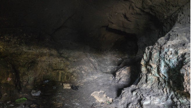 El interior de la gruta