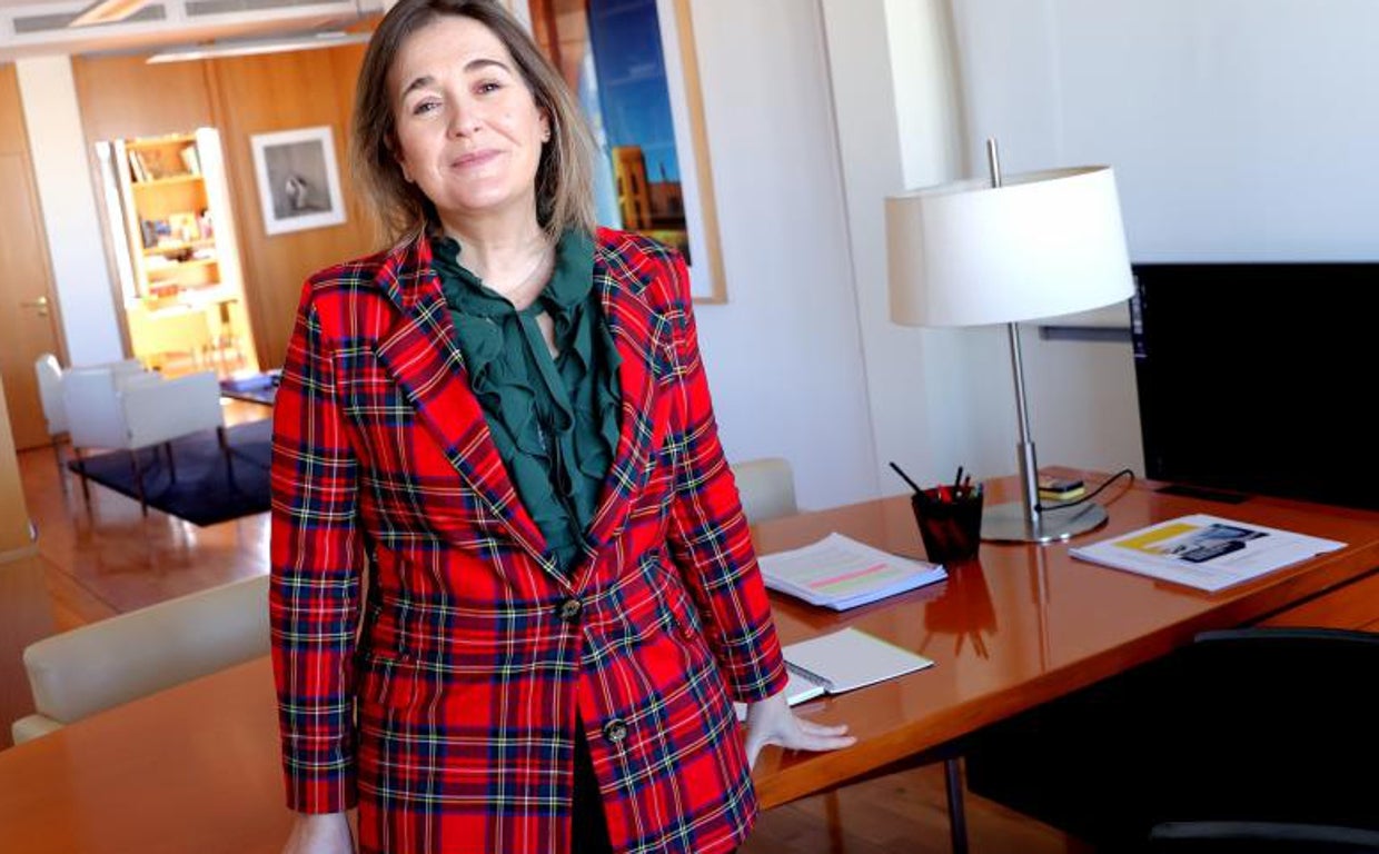 La consejera, en su despacho en una imagen de 2021